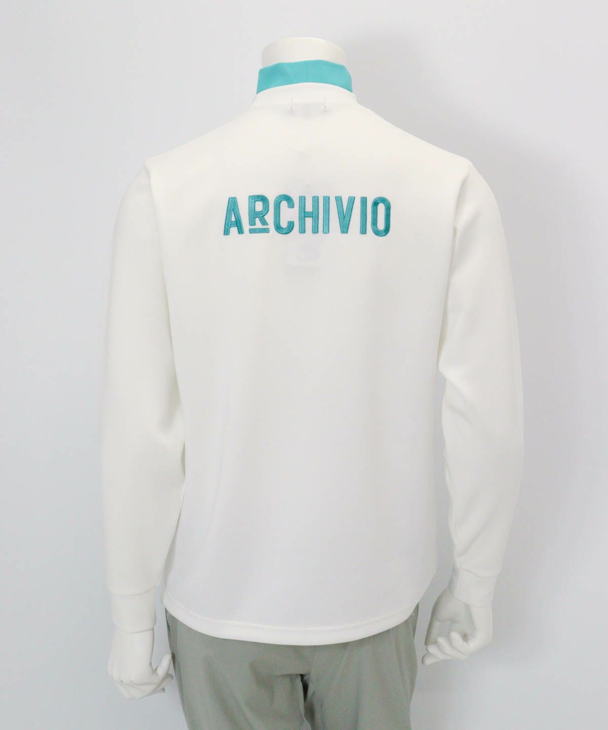 【メンズ】バックロゴ刺繍UV冷感プルオーバー後(ホワイト）