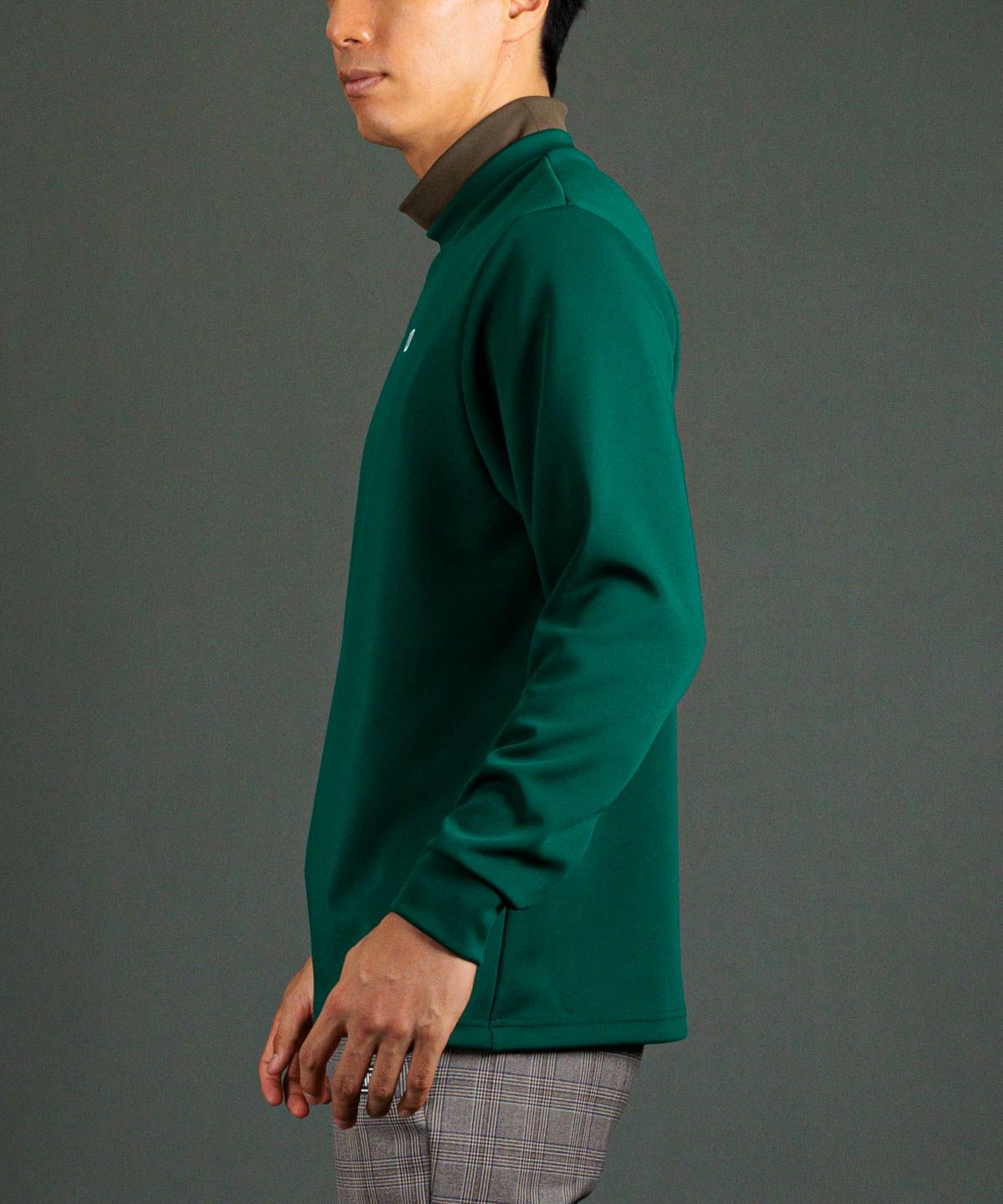 モデル着用画像（グリーン）