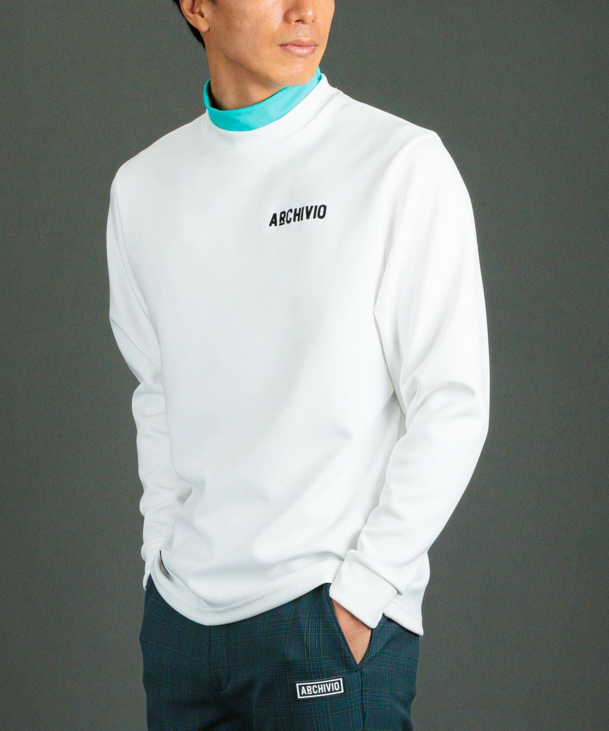 モデル着用画像（ホワイト）