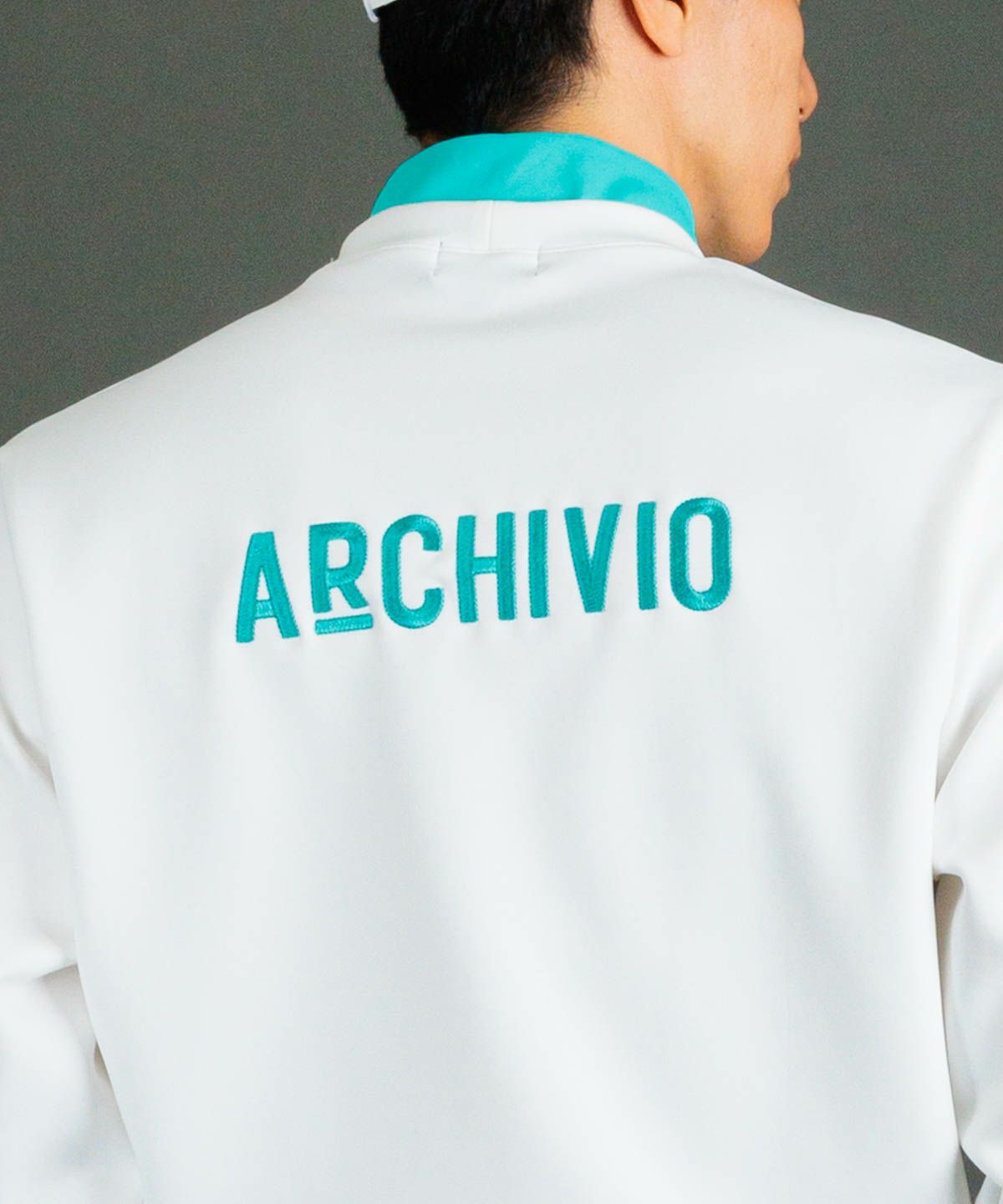 モデル着用画像（ホワイト）