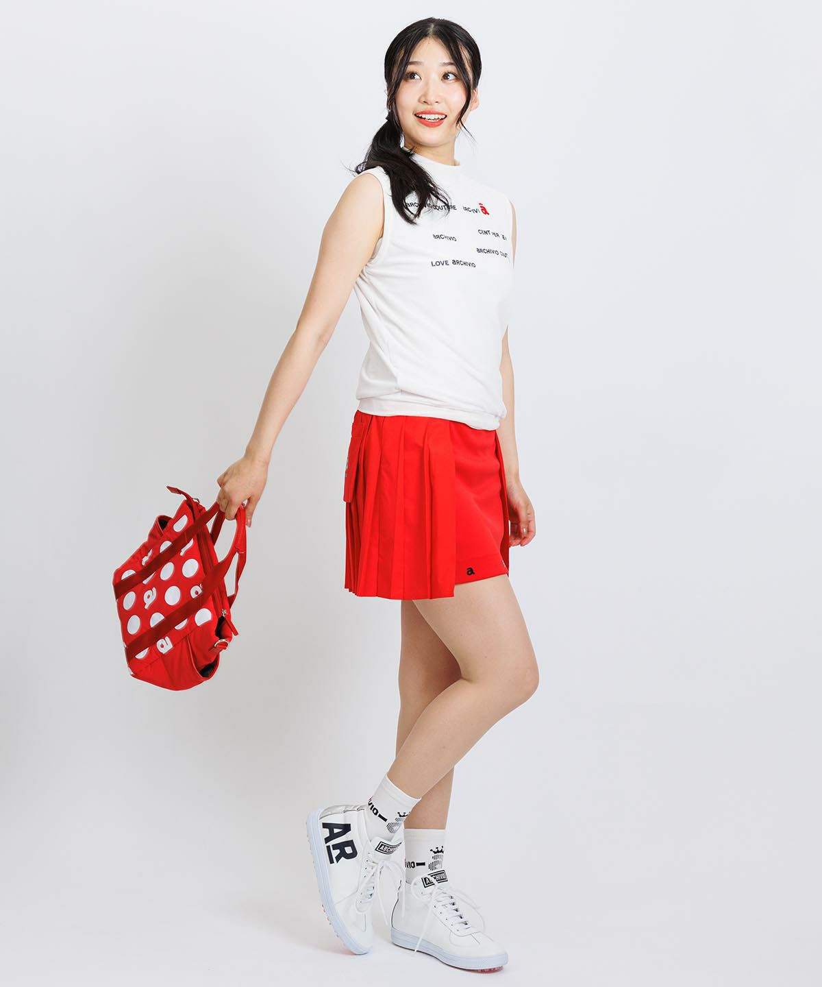 モデル着用画像（レッド）