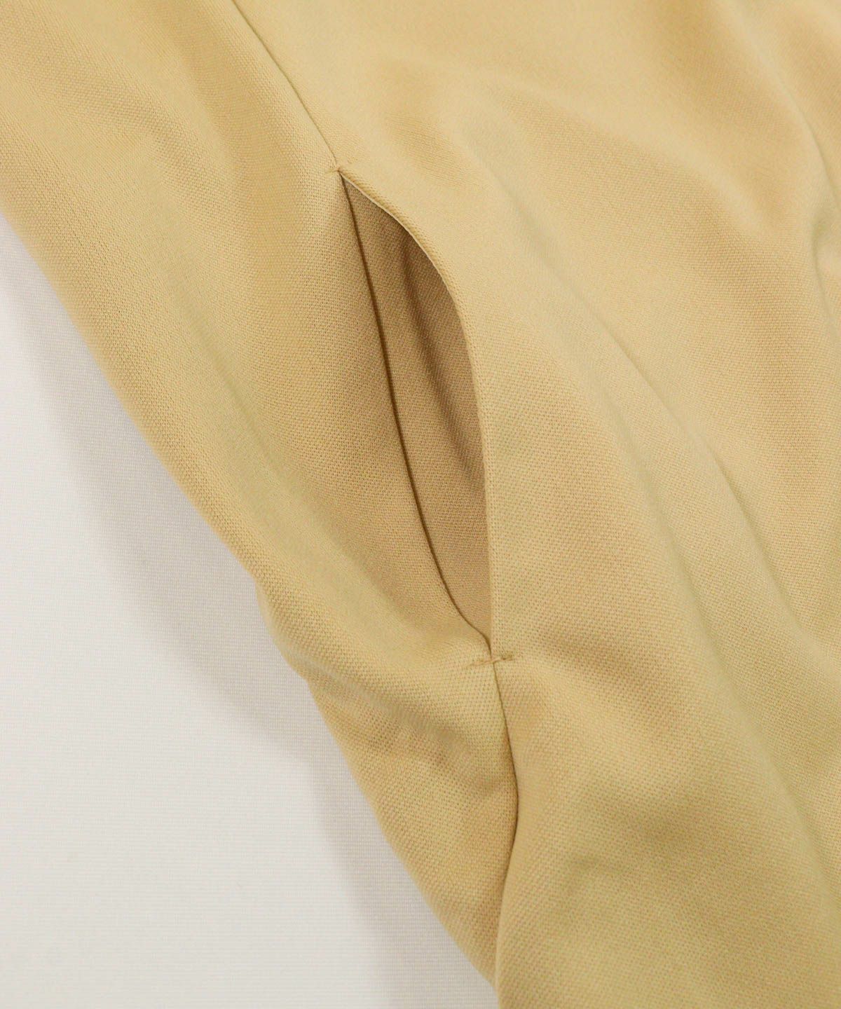 ポケット部分（ベージュ）