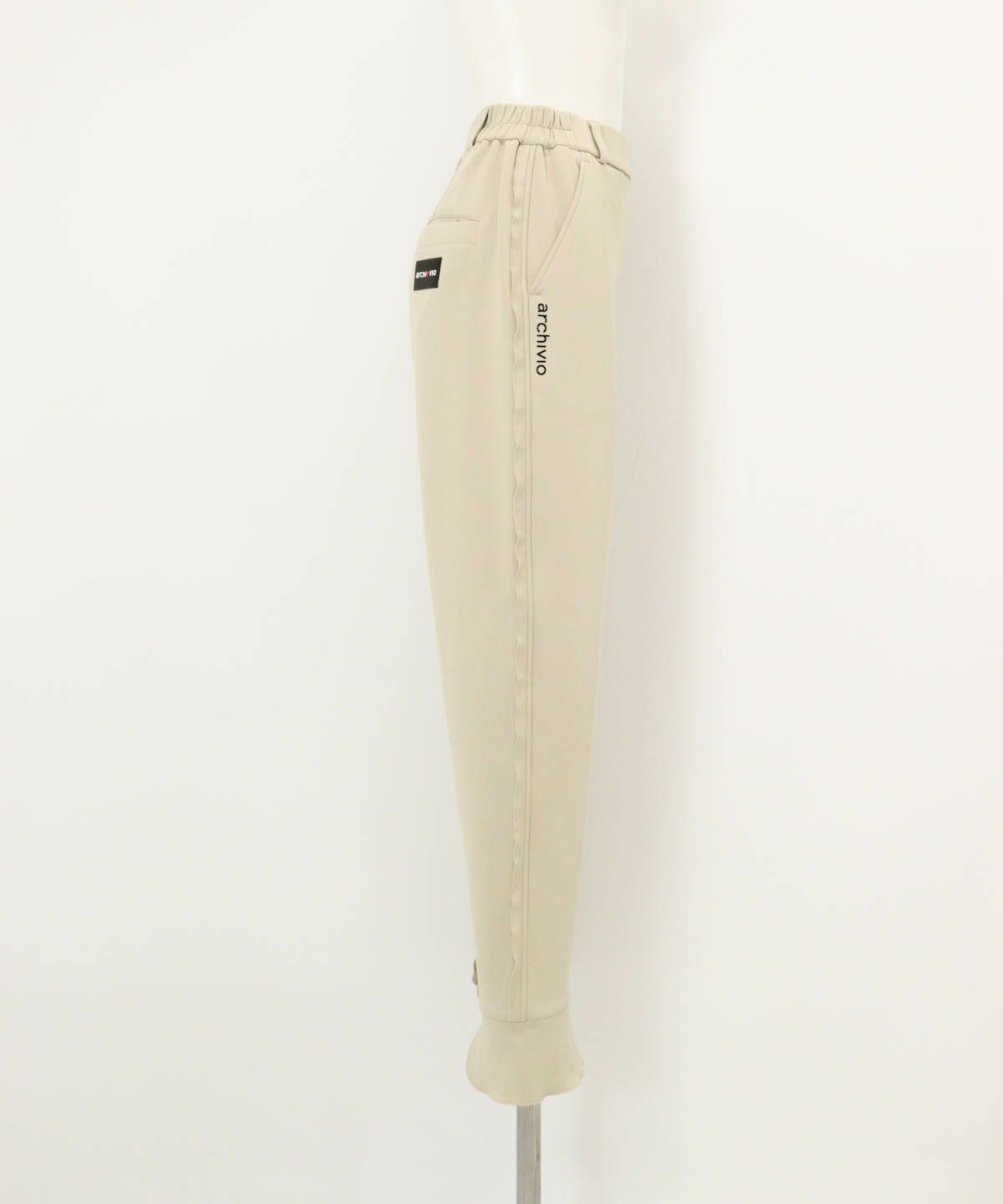 サイドフリル速乾パンツ横（ベージュ）