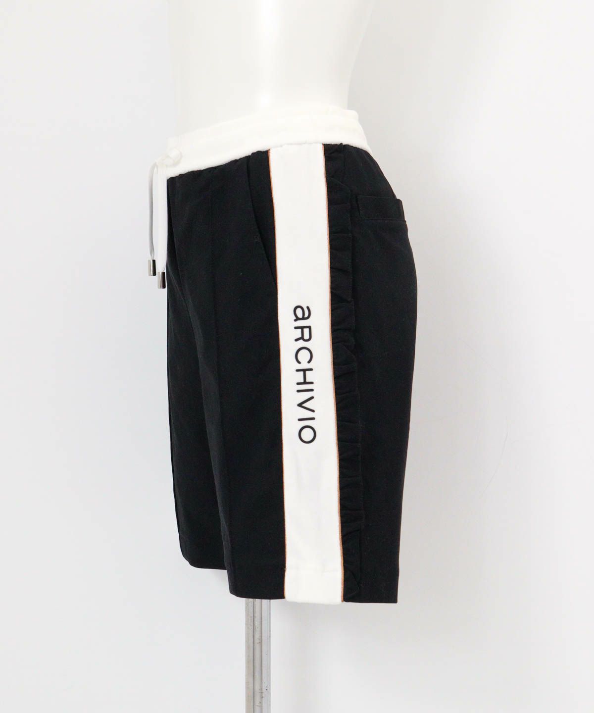 綿ベロアラインUVハーフパンツ横（ブラック）