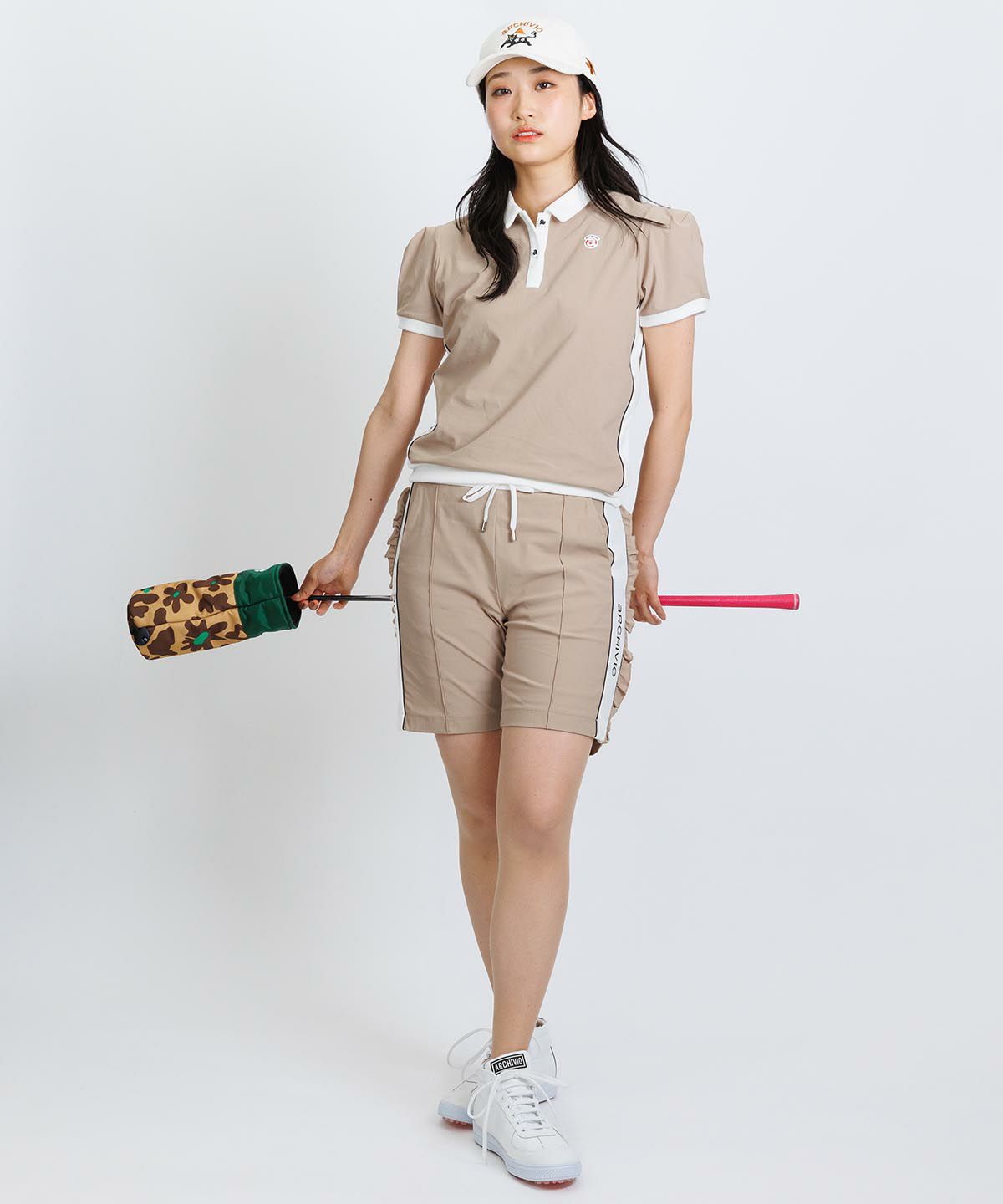 モデル着用画像（ベージュ）