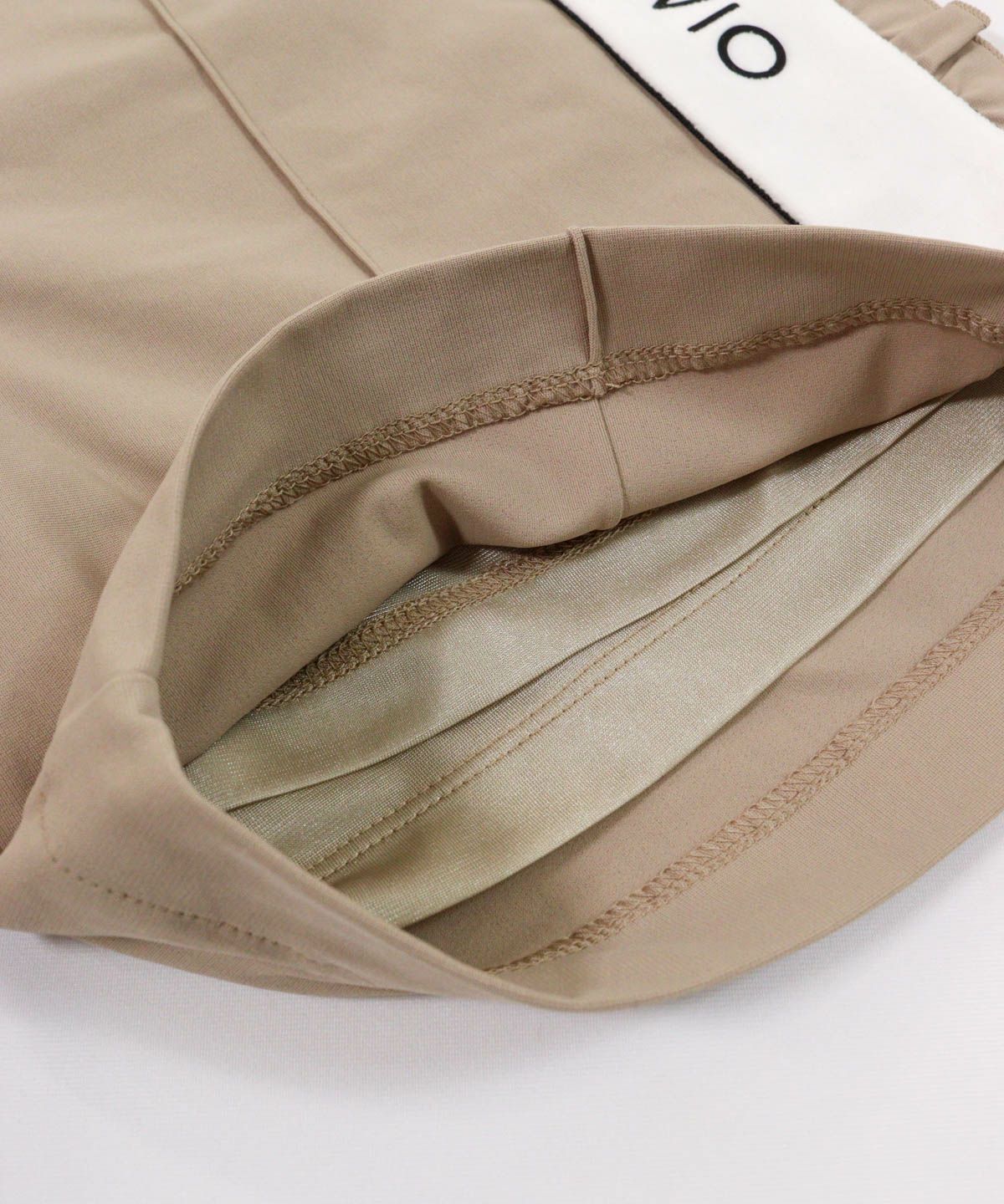 裏地部分（ベージュ）