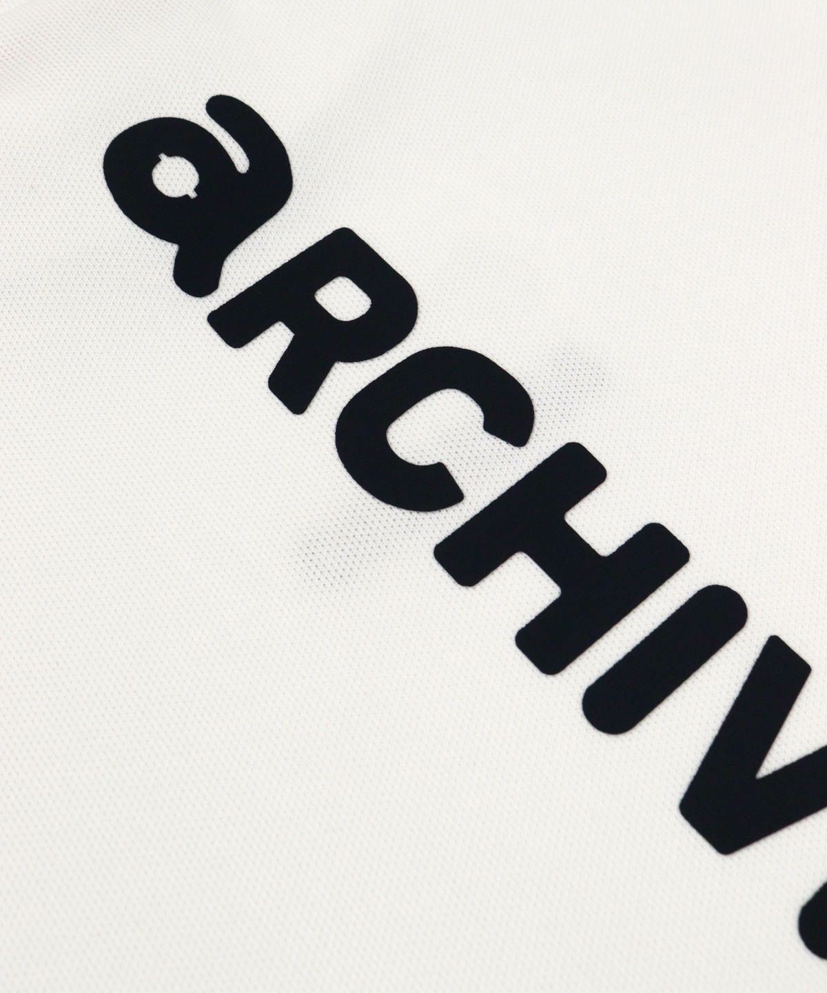 ロゴデザイン部分（ホワイト）