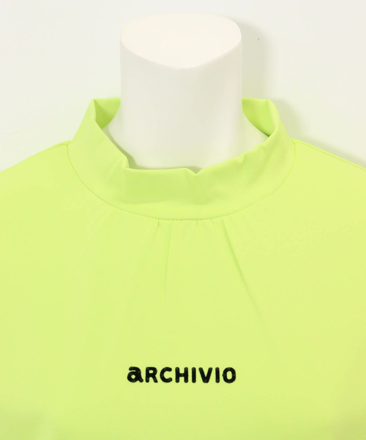 首元部分（ライトグリーン）