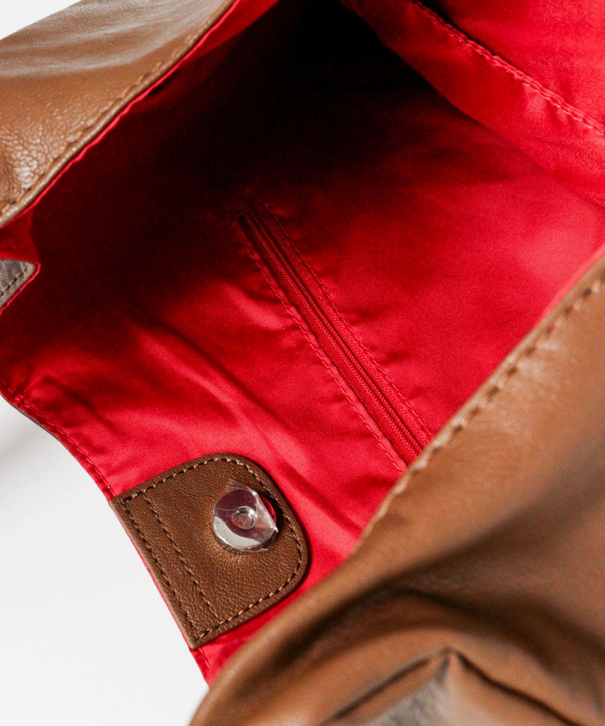 内側部分（ブラウン）