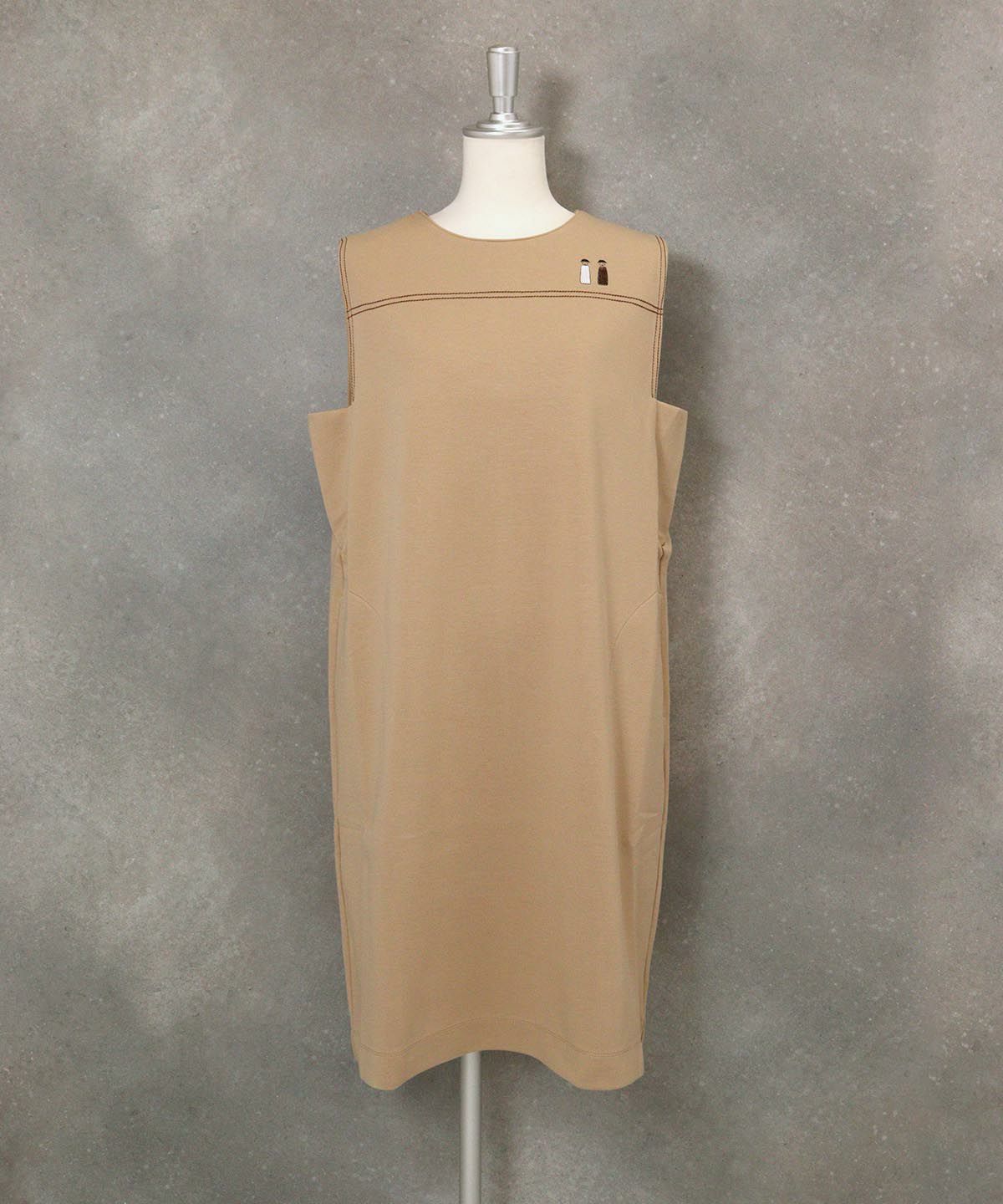 発熱保温ポンチワンピース(ベージュ)前