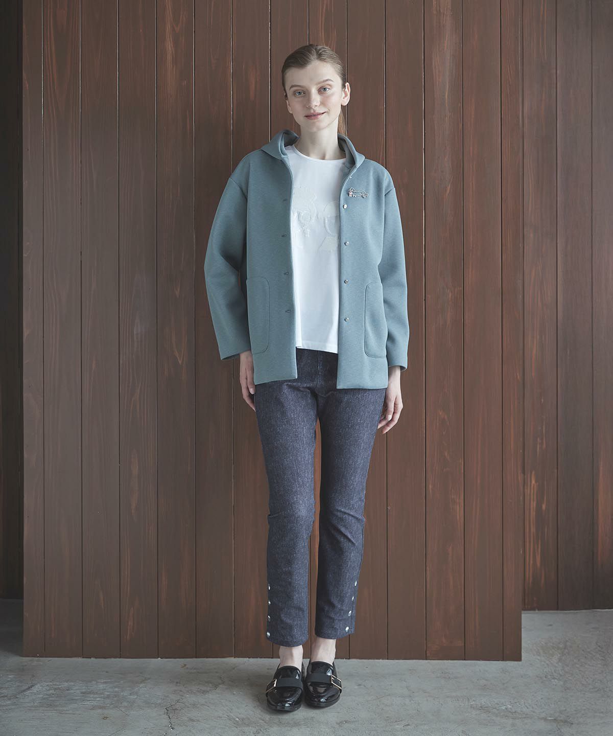 ブローチ付フードコート|スタジオピッコーネ - ゴルフウェアや婦人服通販