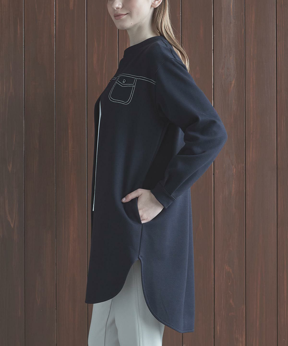 モデル着用画像(ネイビー)