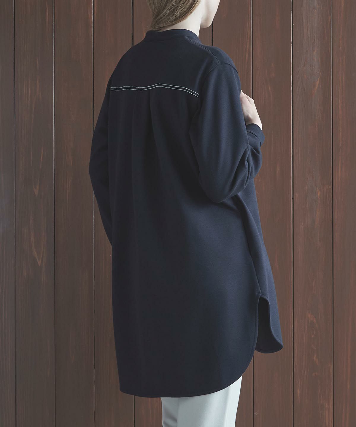 モデル着用画像(ネイビー)