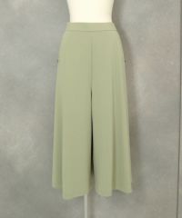 マットポンチ八分丈ワイドパンツ（グリーン）