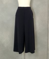 マットポンチ八分丈ワイドパンツ（ネイビー）