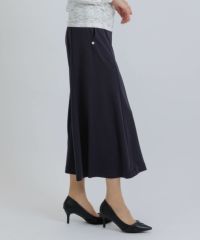 モデル着用画像（ネイビー）