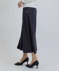 モデル着用画像（ネイビー）