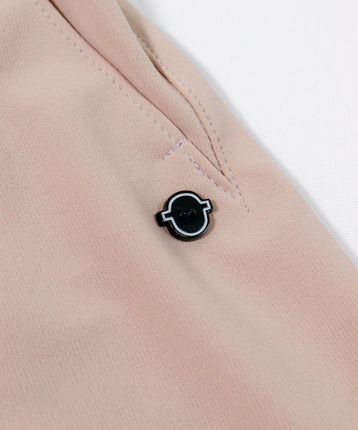 デザイン部分（ピンクベージュ）