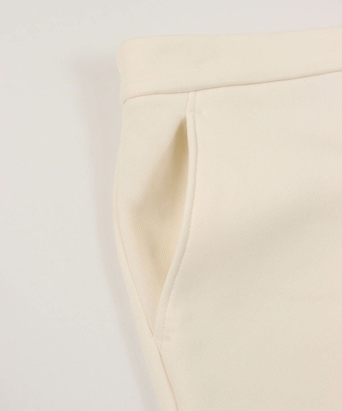 ポケット部分（ホワイト）