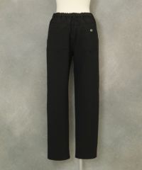 ベーシックテーパードパンツ後（ブラック）