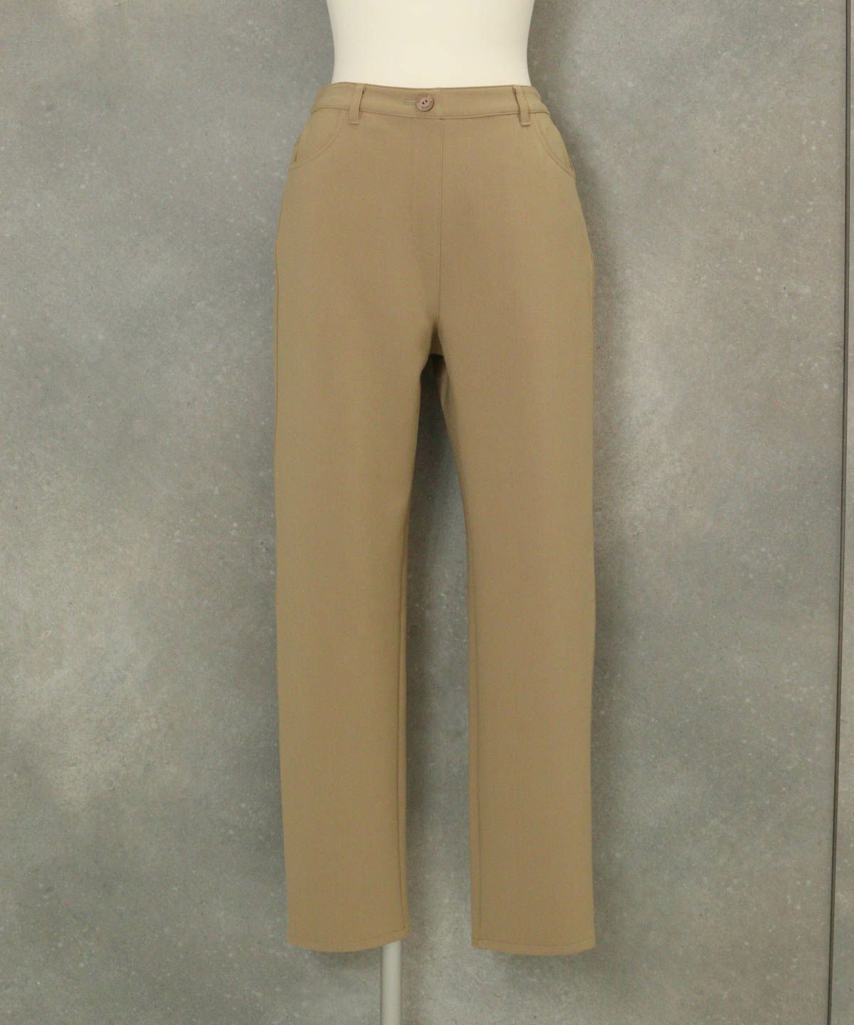 ベーシックテーパードパンツ（キャメル）