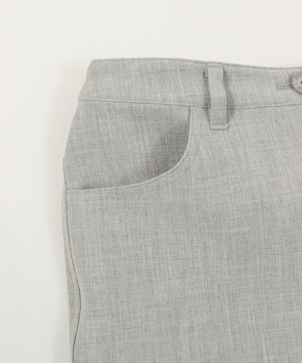 前ポケット部分（ライトグレー）