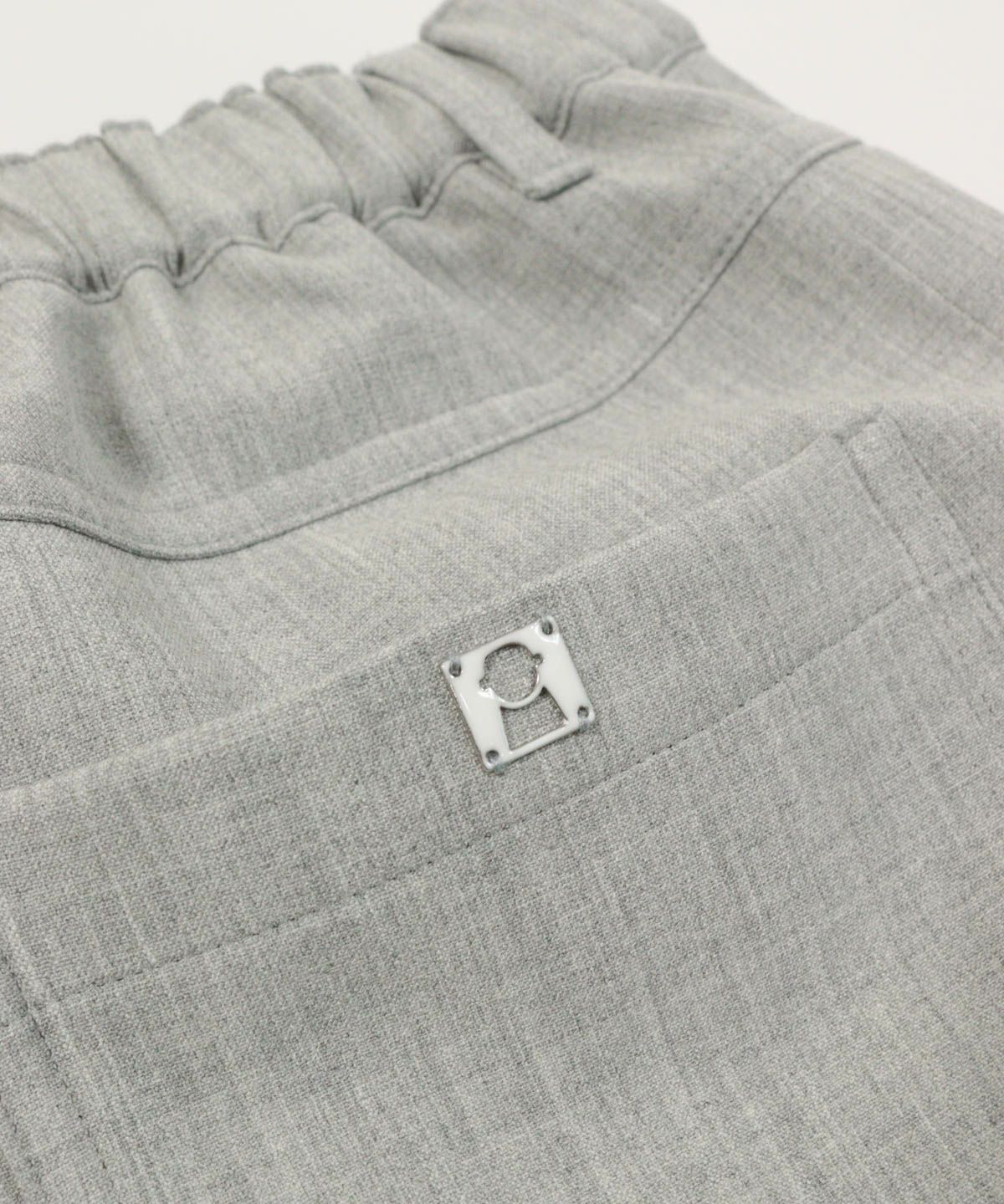 後ろポケット部分（ライトグレー）