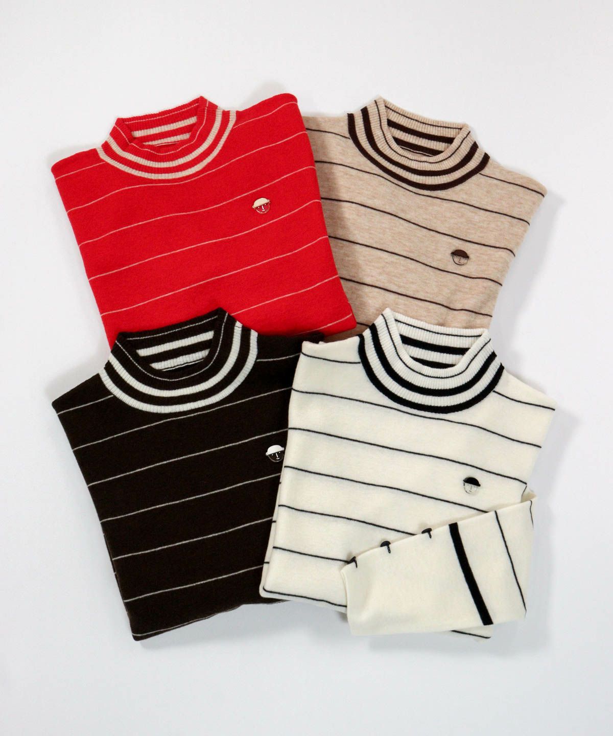 ウール100％細ボーダーニット