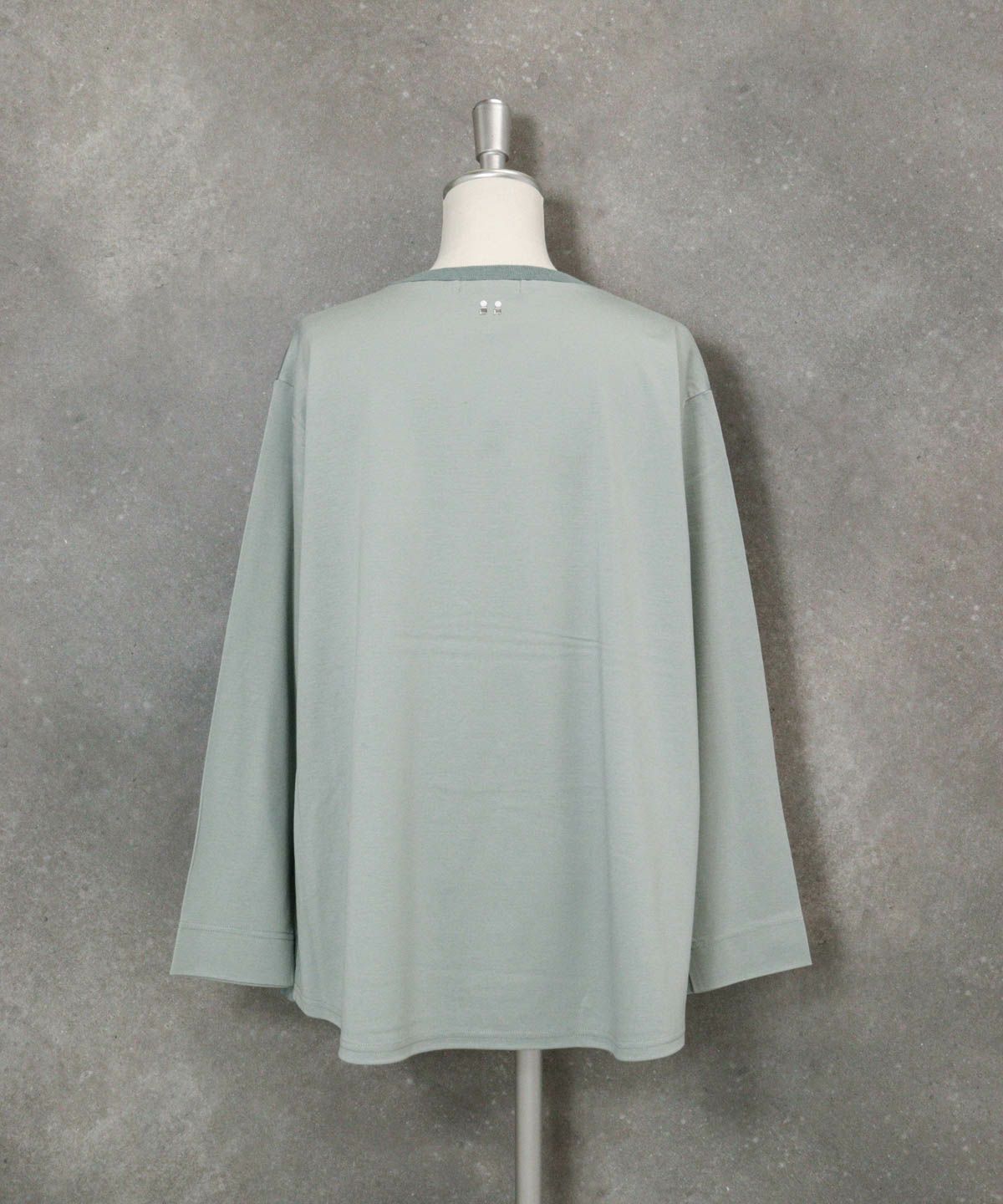 異素材切替イラストニット後ろ（グリーン）