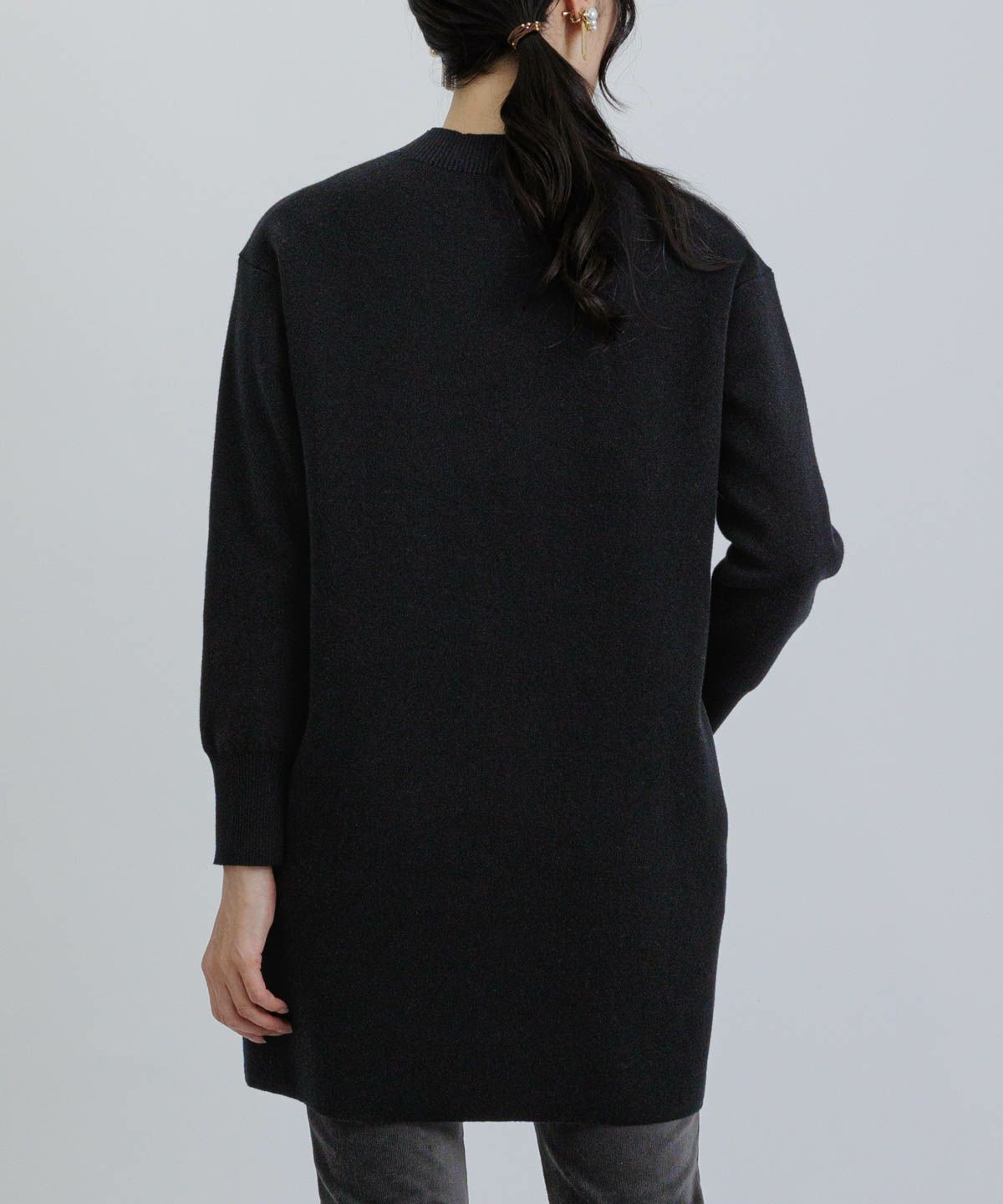 モデル着用画像（ブラック）