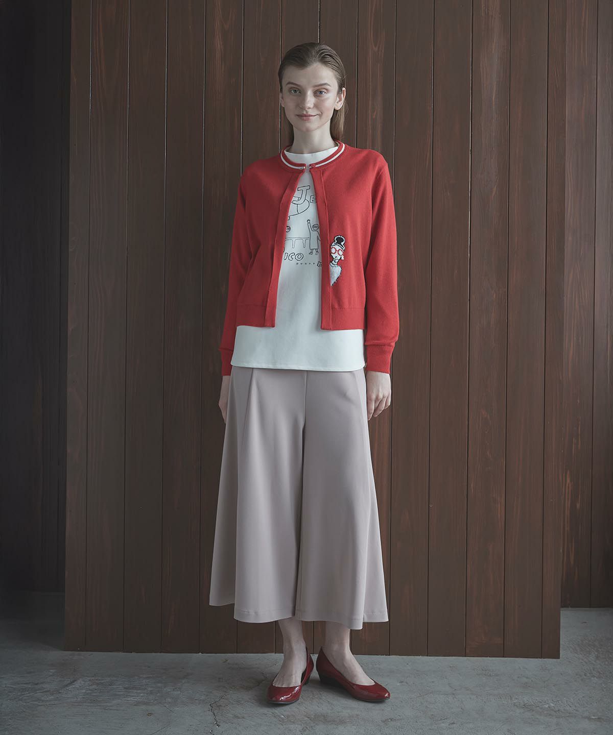 モデル着用画像（レッド）