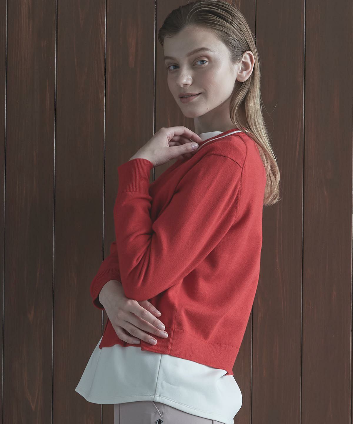 モデル着用画像（レッド）