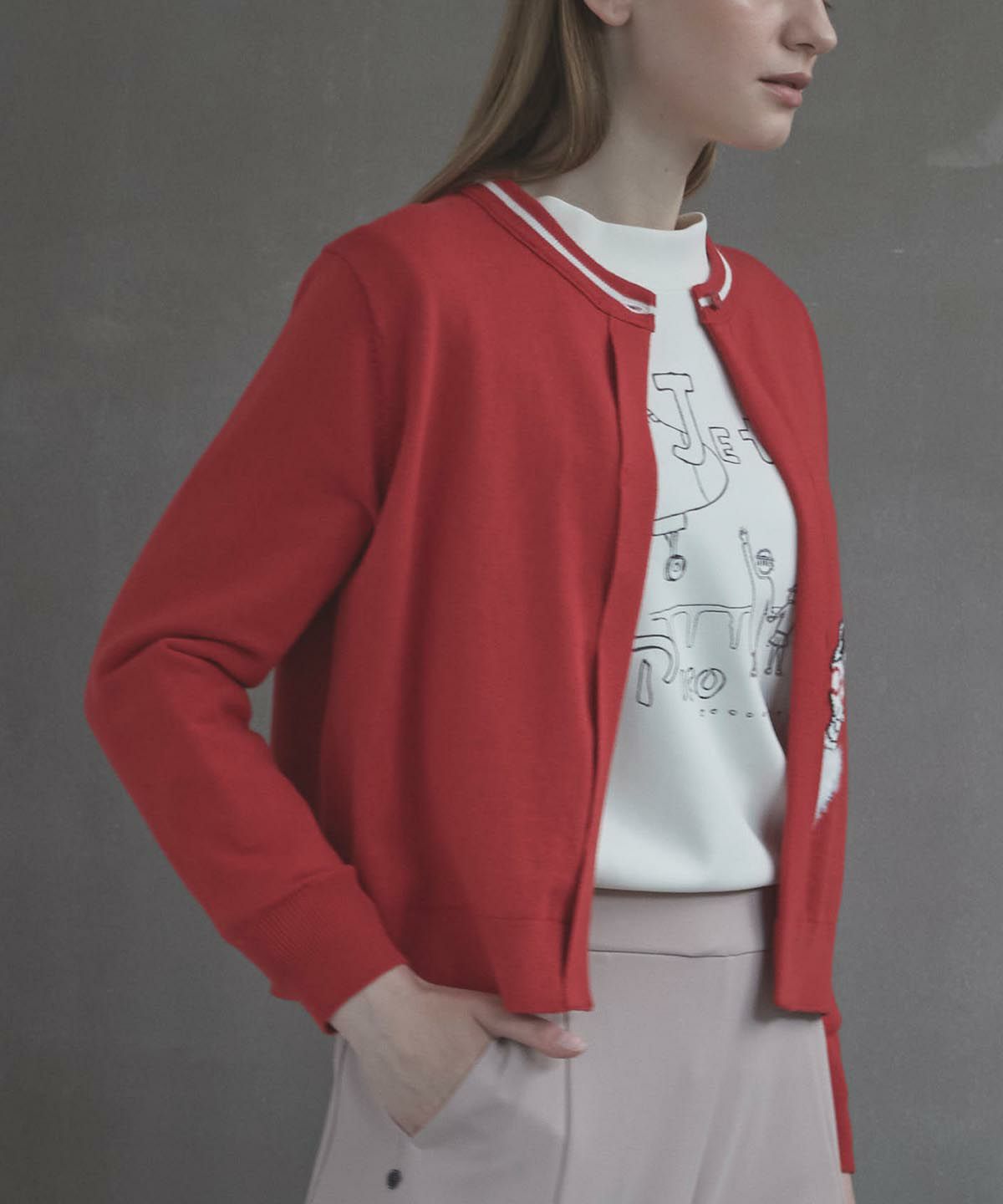 モデル着用画像（レッド）