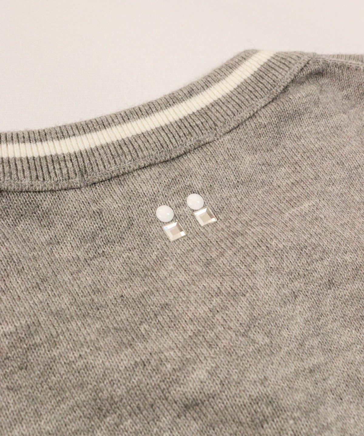 バック装飾（グレー）