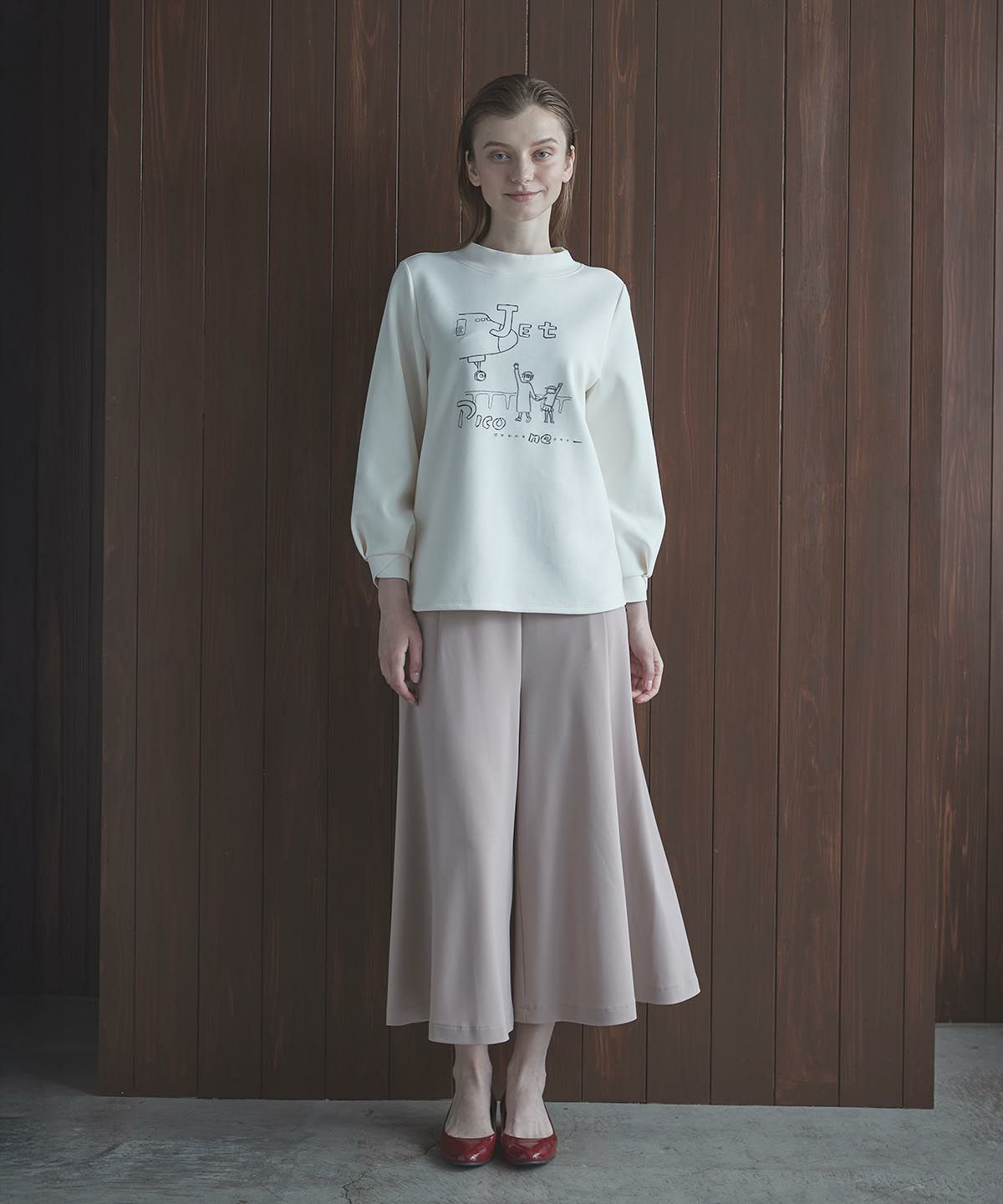 モデル着用画像（ホワイト）