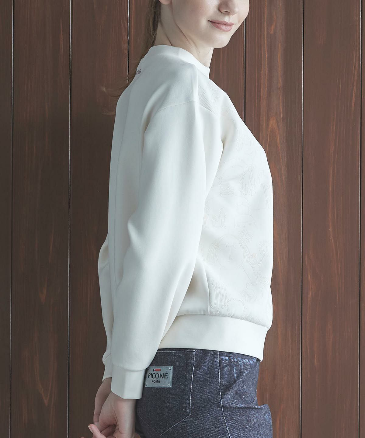 モデル着用画像（ホワイト）