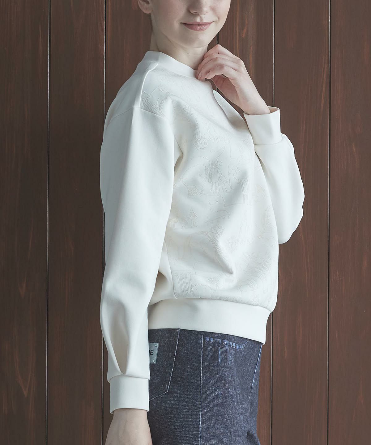 モデル着用画像（ホワイト）