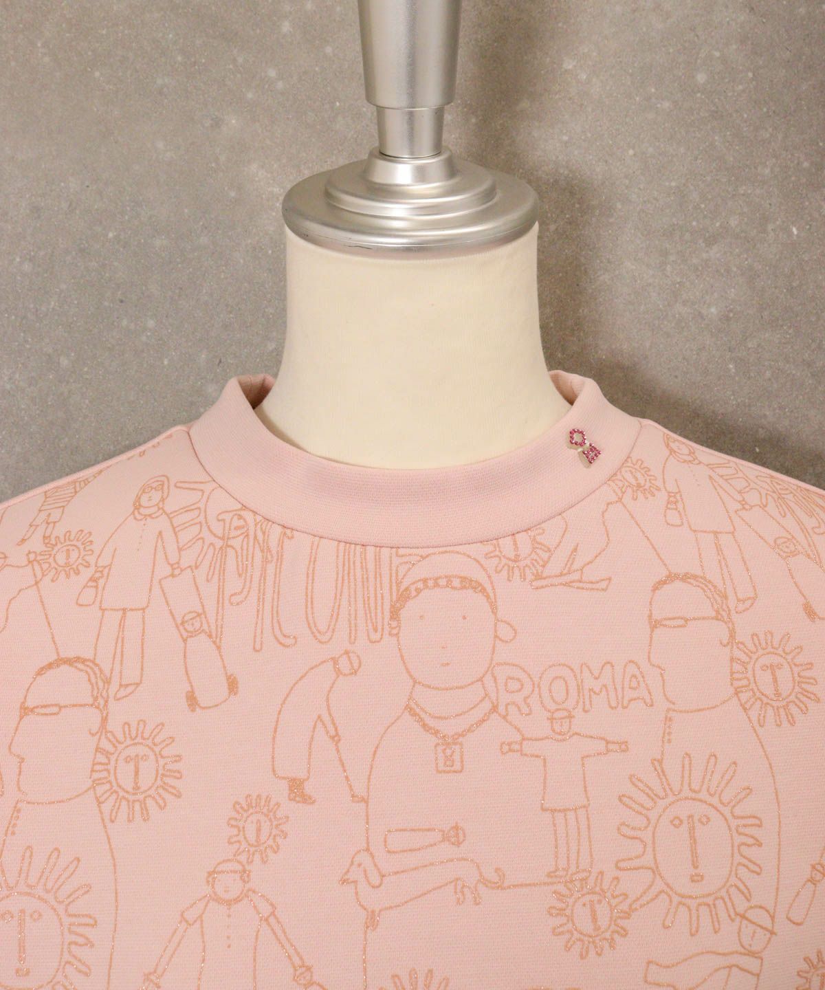 首元アップ（ピンク）