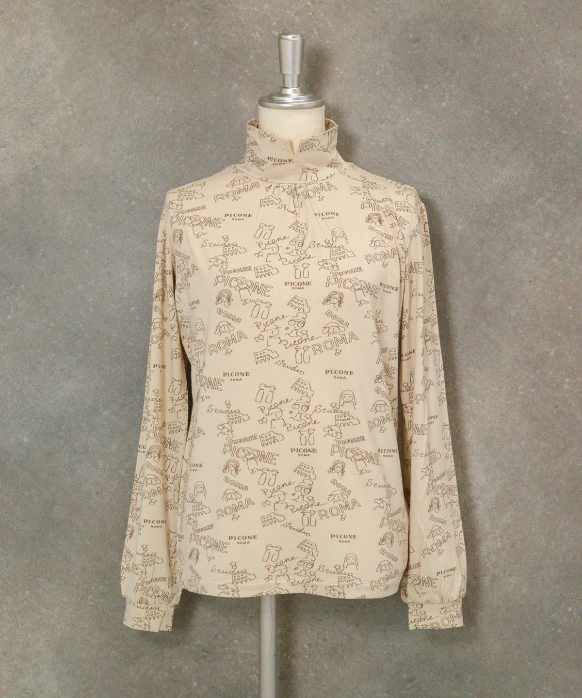 総柄ハイネックプルオーバー（ベージュ）