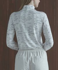 モデル着用画像（ホワイト）