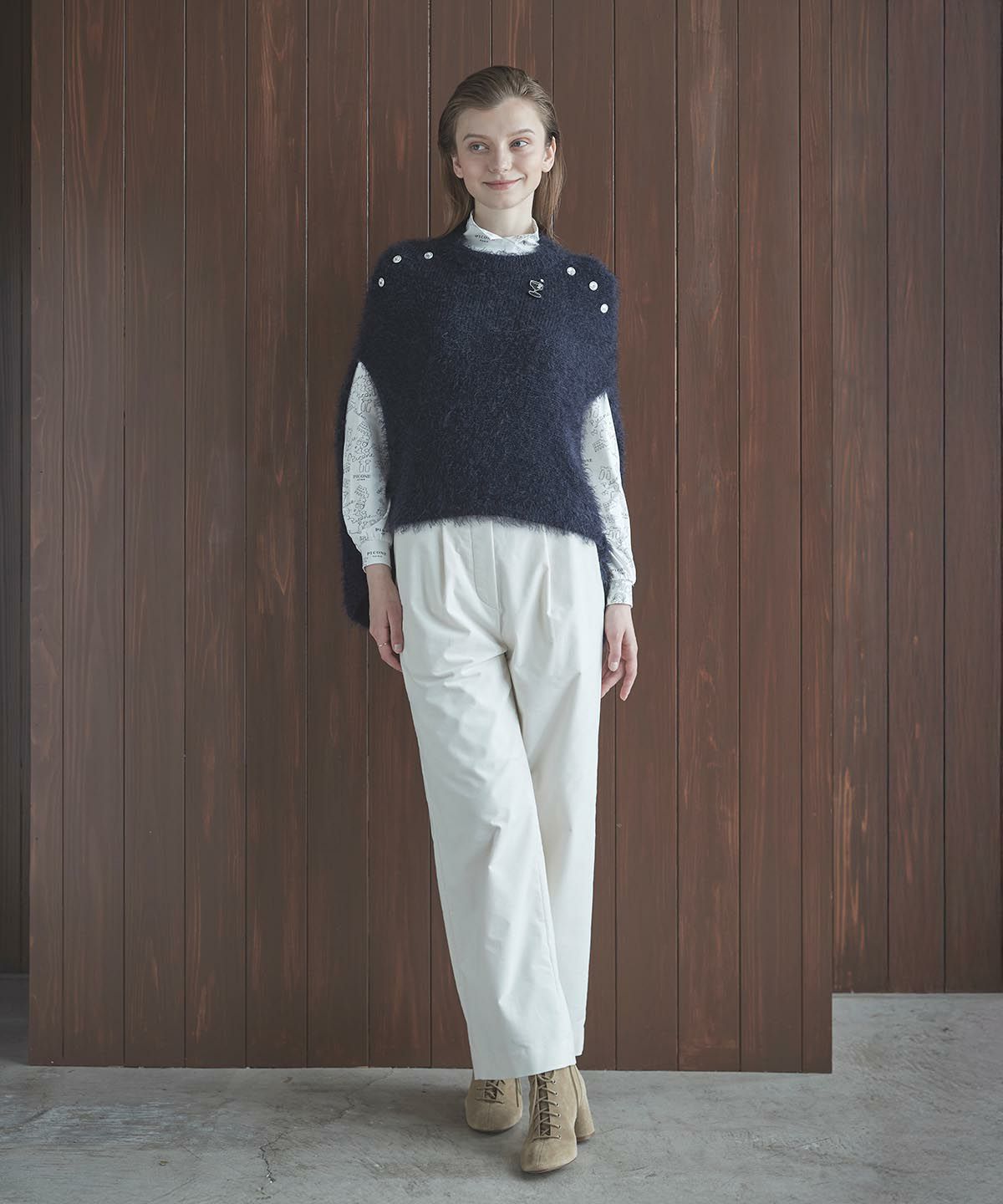 モデル着用画像（ホワイト）