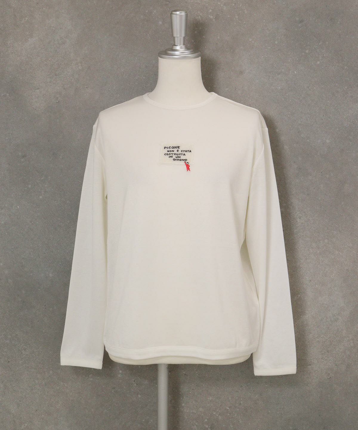 フロントワッペンプルオーバー(ホワイト)前