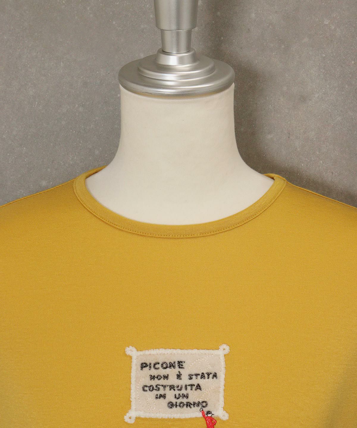 首元(イエロー)