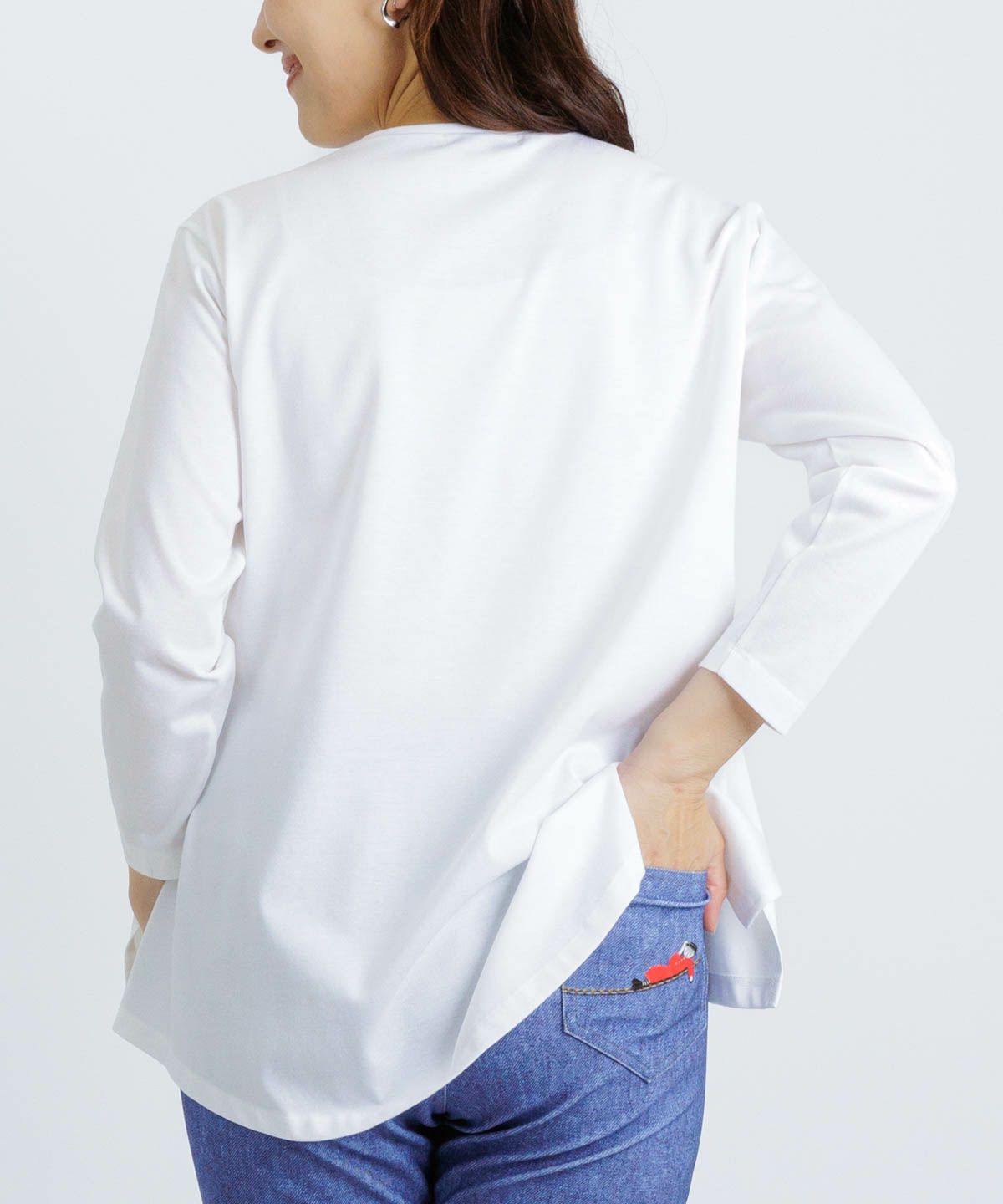 モデル着用画像（ホワイト）