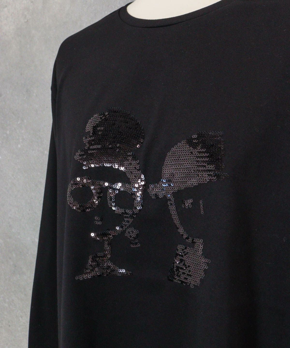 スパンコール刺繍（ブラック）