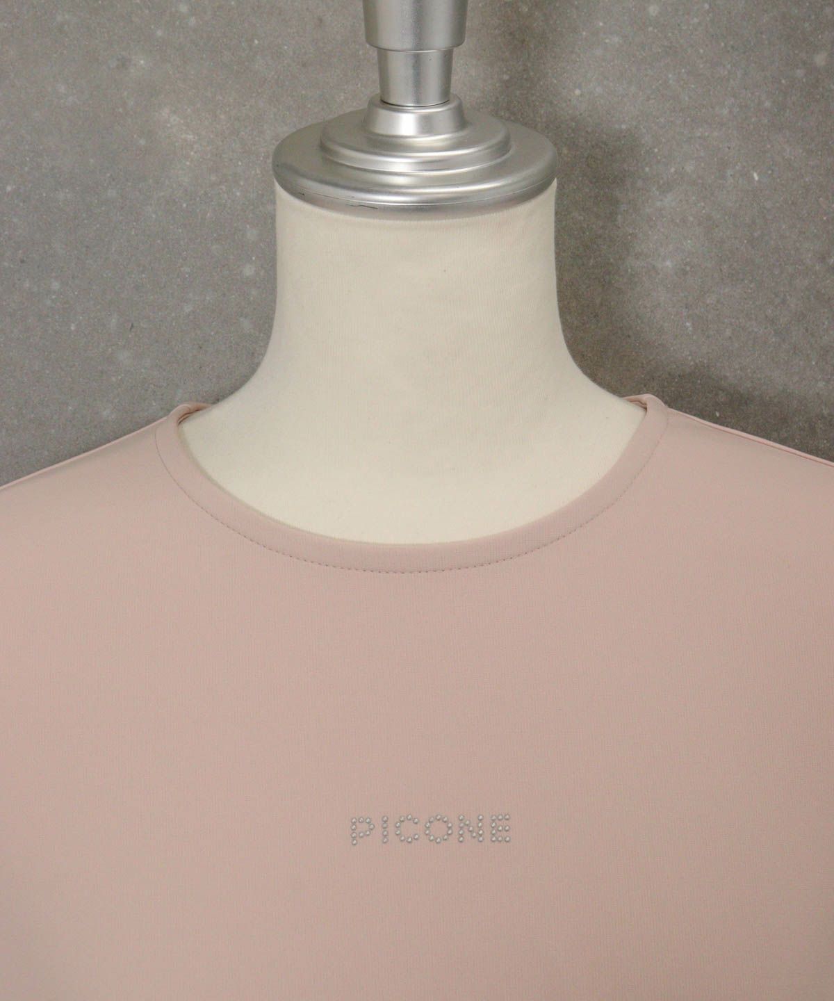 襟部分（ピンク）