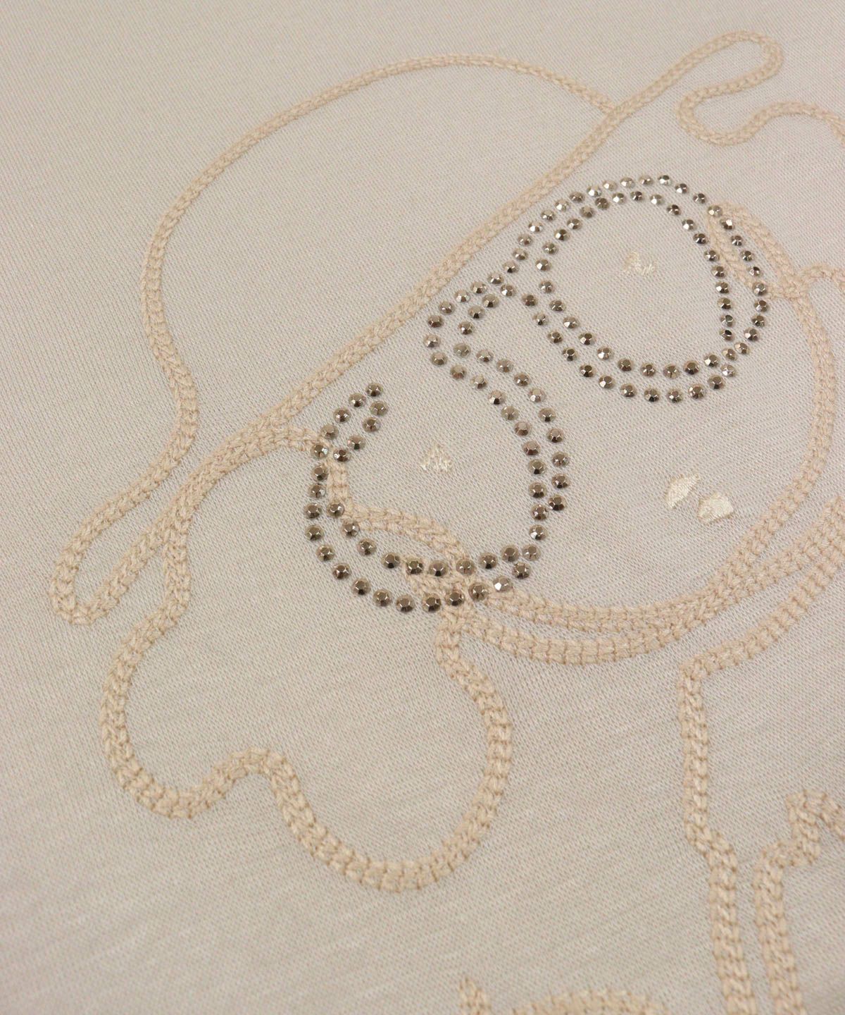 デザイン部分（ベージュ）