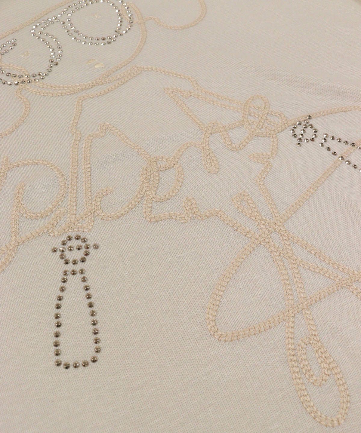 デザイン部分（ベージュ）