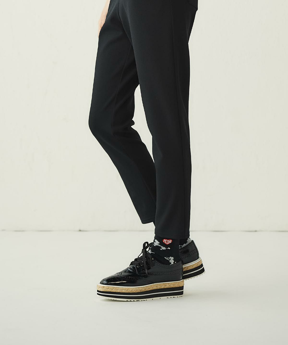 モデル着用画像（ブラック）