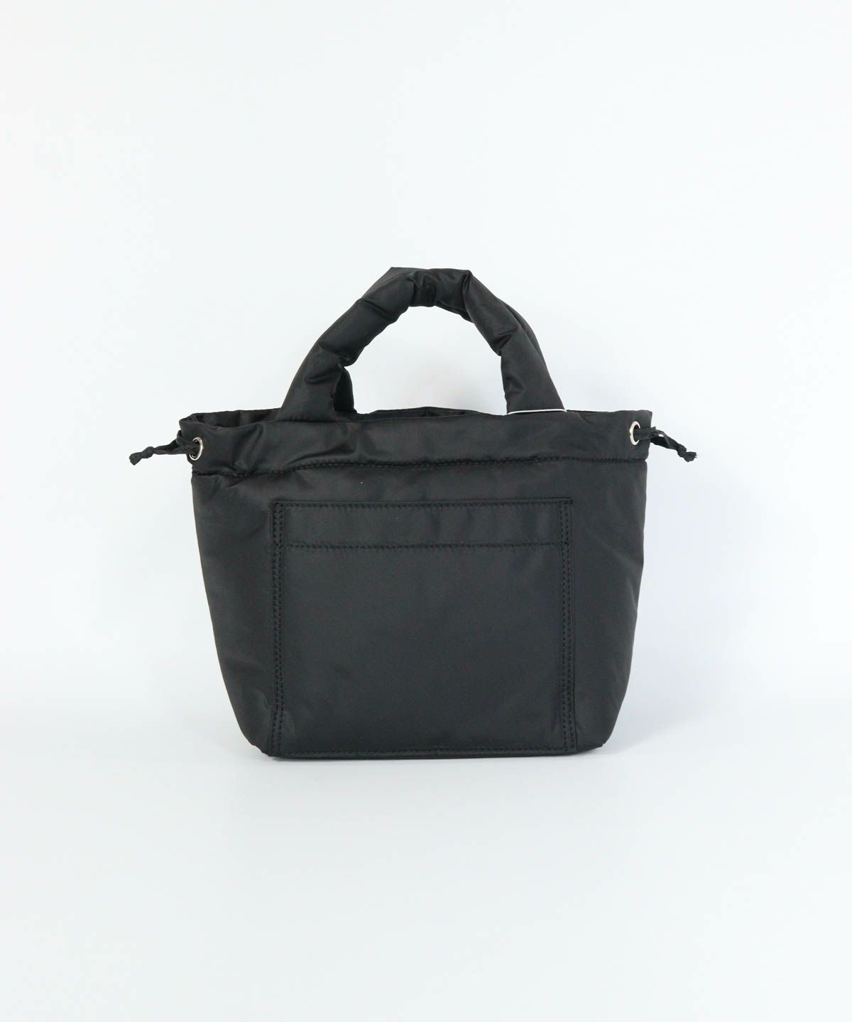 中綿刺繍カートバッグ後（ブラック）